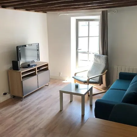 - Chez Julien * Fontainebleau